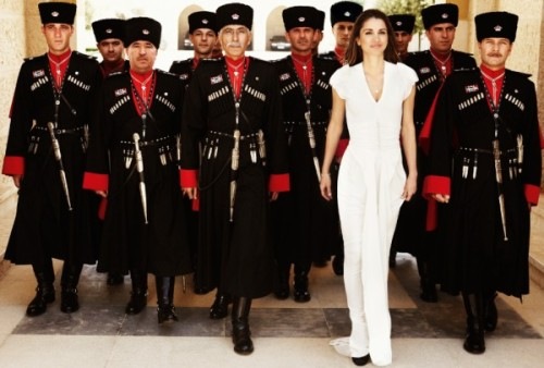Queen-Rania-of-Jordan-with-Army